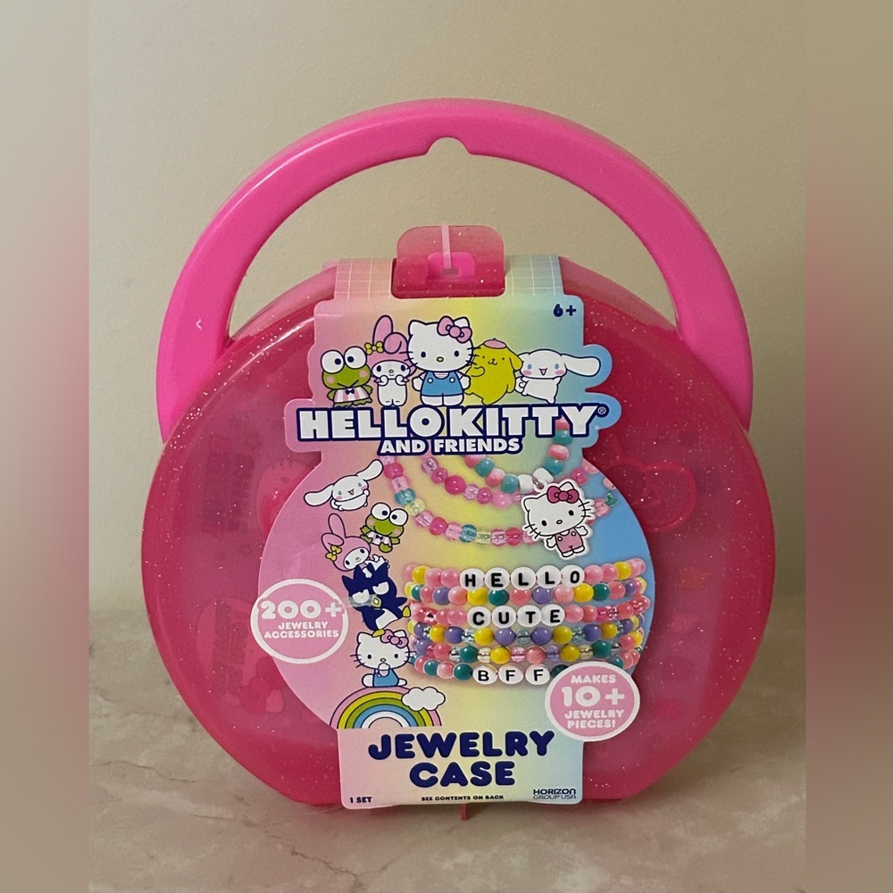Hello Kitty and Friends Jewelry Making Case NWT
